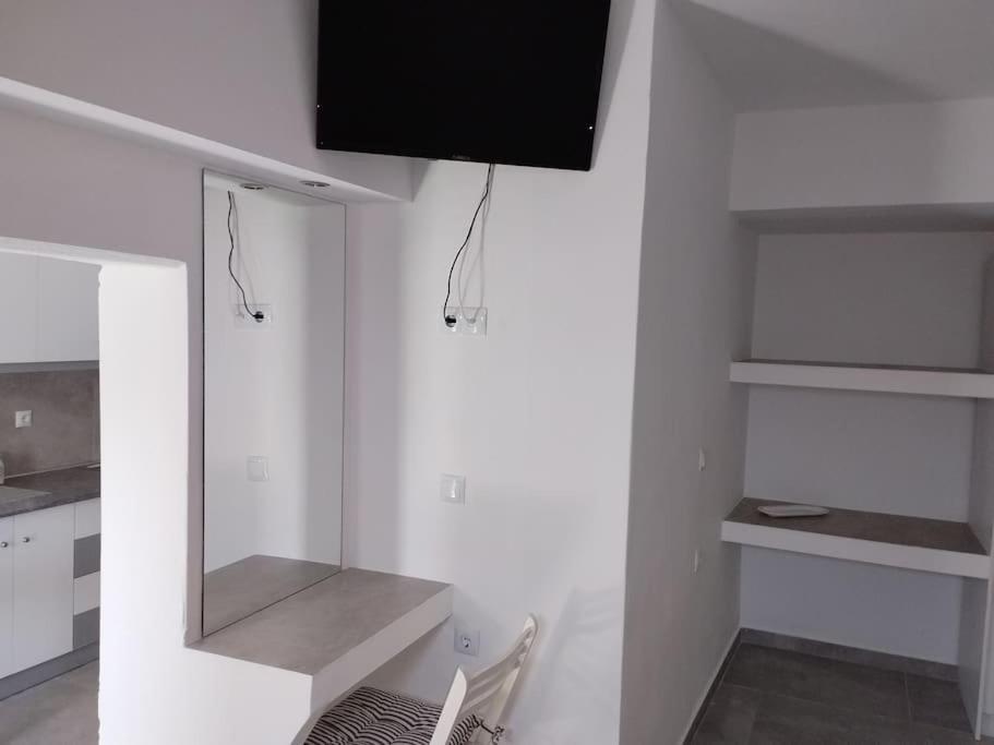 Afrodite Diakopto Buitenkant foto